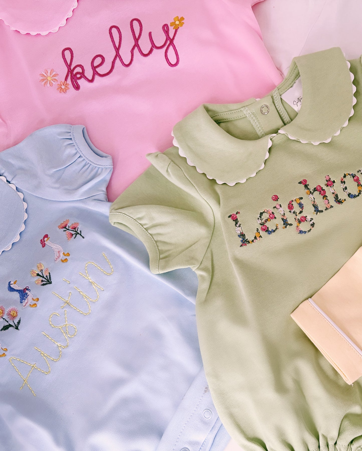 Spring Day Scalloped Collar Bubble