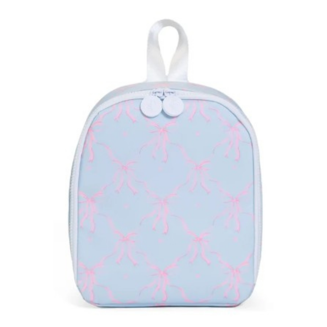 Lunch bag with a light blue and pink pattern on a white background